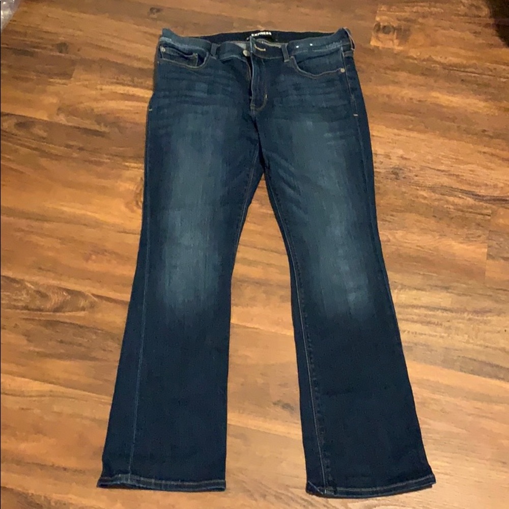 Express Barely Boot Mid Rise Jeans 👖